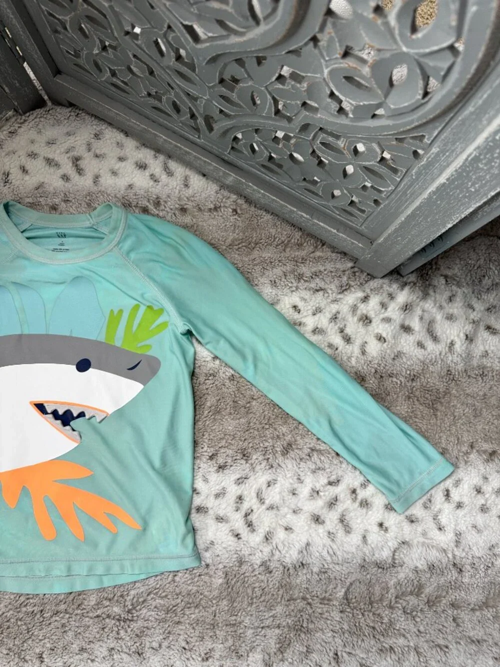 Baby GAP long sleeve rashguard boys 4T 3D shark tropical beach summer vacation